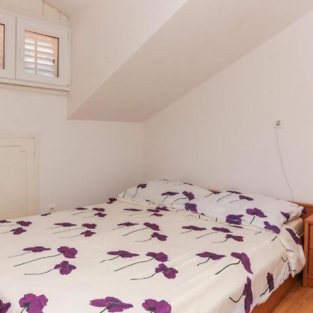 City Center Apartment Larica Дубровник Екстериор снимка