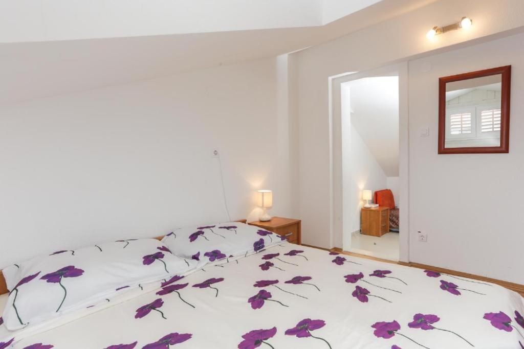 City Center Apartment Larica Дубровник Екстериор снимка