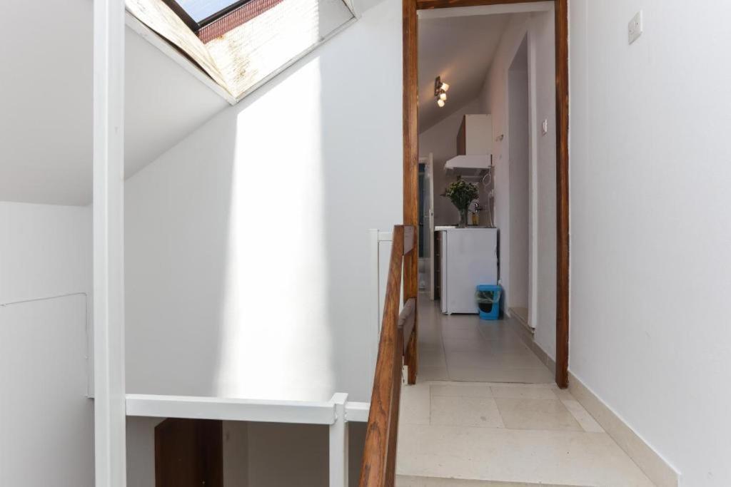 City Center Apartment Larica Дубровник Екстериор снимка